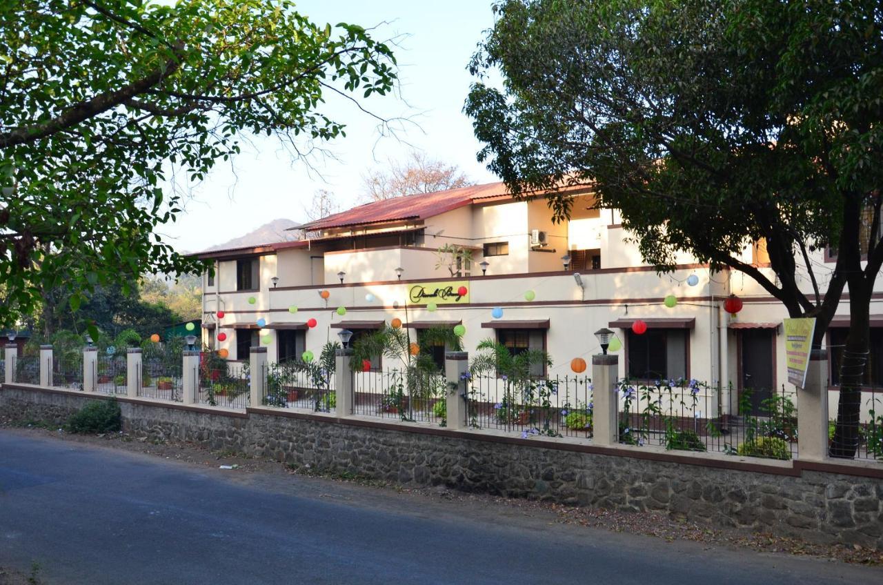 ホテルDiwali Baug ロナバラ エクステリア 写真